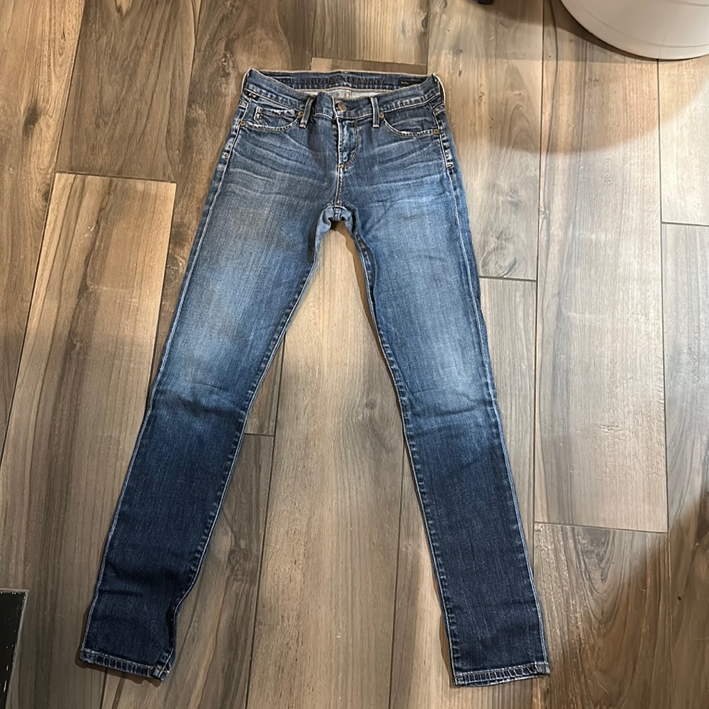Citizens of humanity avedon low rise skinny leg jeans. Great condition. Sz 25